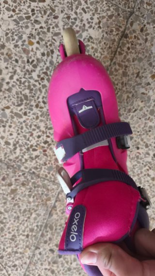 Patines de 4 ruedas rosas y morados