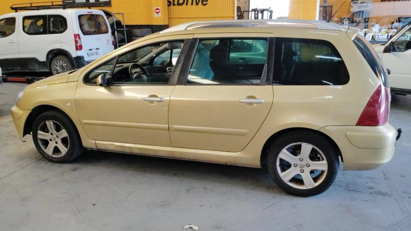 Peugeot 307 2005 - foto 1