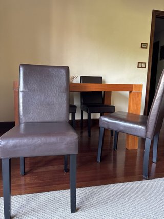 Silla comedor polipiel marrón moderna