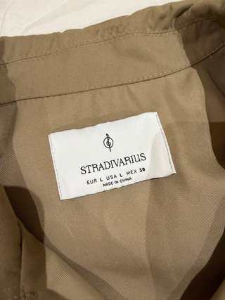 Gabardina corta Stradivarius Talla L