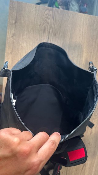 Mochila estanca Uncharted Supply Co. Negra