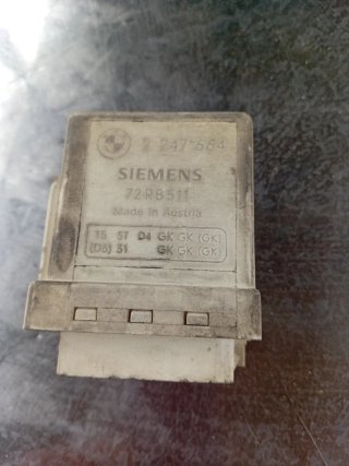 Relé Siemens 72RB511 BMW E46