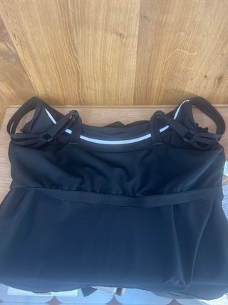Bañador negro con tirantes