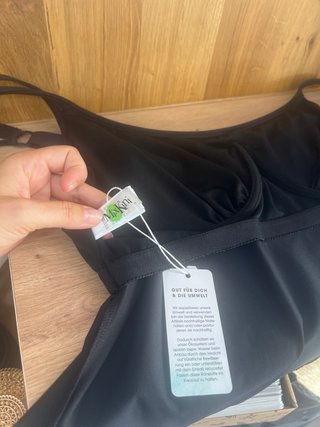 Bañador negro con tirantes