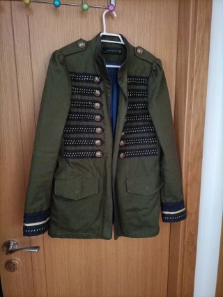Americana militar Zara botones dorados