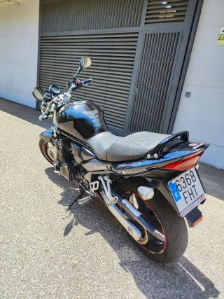Suzuki Bandit GSF650 Naked Negra