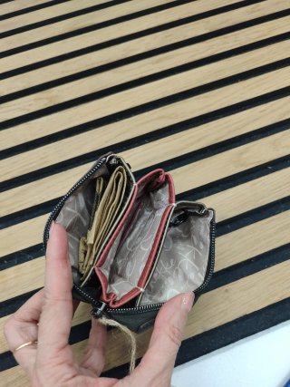 Monedero triple Anekke