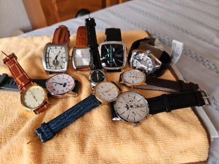 Lotto di 10 orologi funzionanti