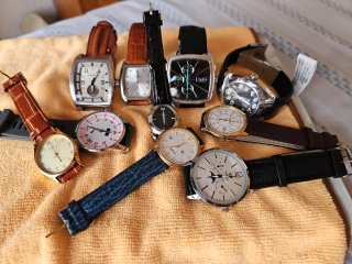 Lotto di 10 orologi funzionanti