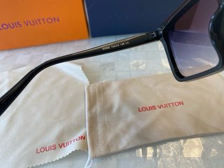 Occhiali da sole Louis Vuitton neri e oro