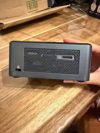 Mini PC Intel NUC i3-8109U 8GB RAM