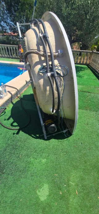 Jacuzzi blanco acrílico sin usar