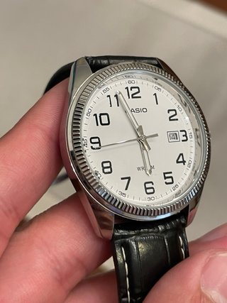 Reloj Casio MTP Correa Cuero Hombre Blanco