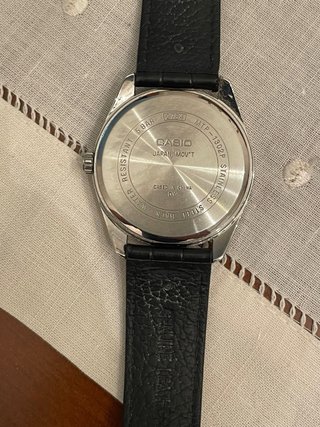 Reloj Casio MTP Correa Cuero Hombre Blanco
