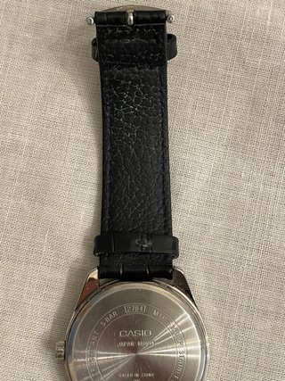 Reloj Casio MTP Correa Cuero Hombre Blanco