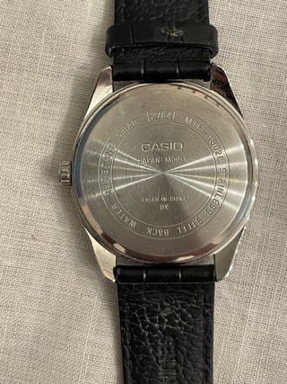 Reloj Casio MTP Correa Cuero Hombre Blanco