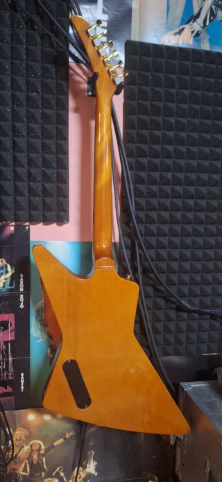 Gibson Explorer