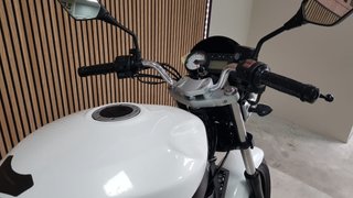 HYOSUNG GT 125 COMET