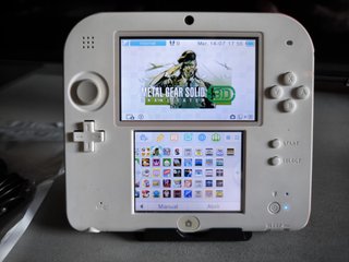 Nintendo 2DS Rossa + 70 giochi + Caricatore