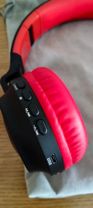 Auriculares Bluetooth Rojos y Negros Niños