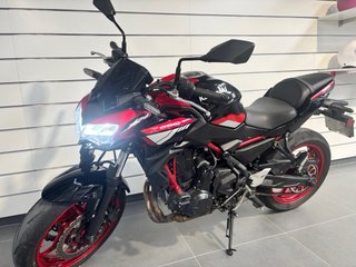 Kawasaki Z650 Naked Negra/Roj