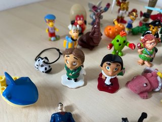 Lote +50 Figuras Kinder Vintage