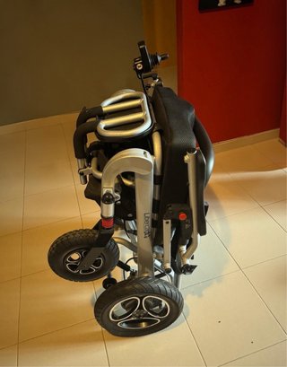 Silla de ruedas eléctrica Libercar Aura