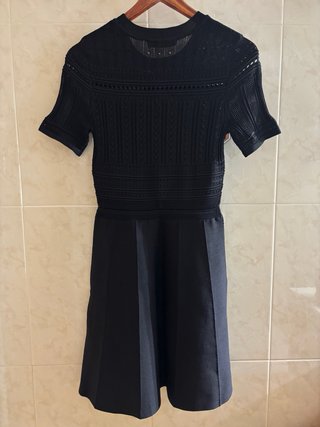 Vestido negro Zara corto manga corta
