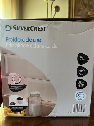 Freidora de aire rosa