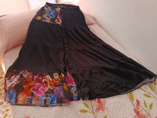 Falda larga floral negra