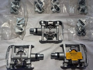 Pedales Shimano + Calas 1 juego + 1L