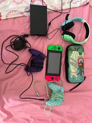 Nintendo Switch con accesorios