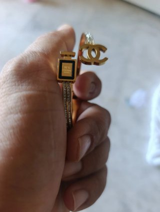 Pulsera Chanel Dorada