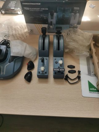 Thrustmaster TCA Quadrant Add-On Airbus