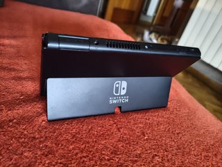 Nintendo Switch OLED + 3 Giochi
