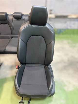 Asientos Cupra León