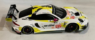 Scalextric Scaleauto Porsche 911 (992) le mans'24