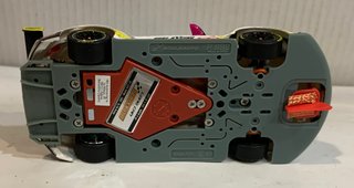 Scalextric Scaleauto Porsche 911 (992) le mans'24
