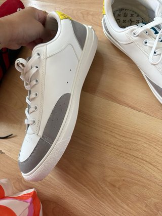 Sneakers Louis Vuitton Bianche e Grigie
