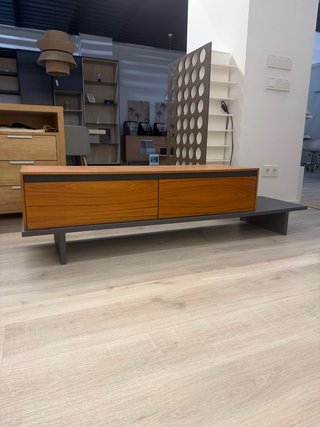 Mueble TV diseño madera y metal
