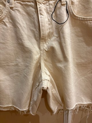 Bermudas Mango Beige