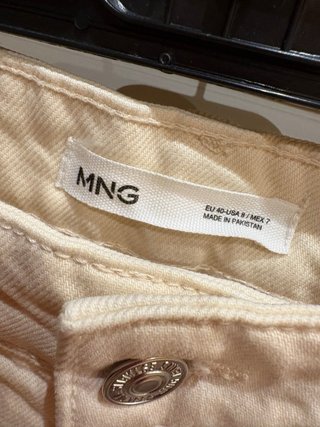 Bermudas Mango Beige