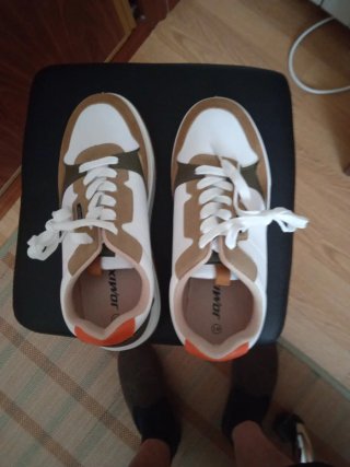 Zapatillas Jomix Talla 41 Marrones y Blancas