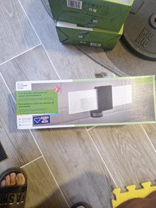 Foco LED Exterior Livarno con Sensor de Movimiento