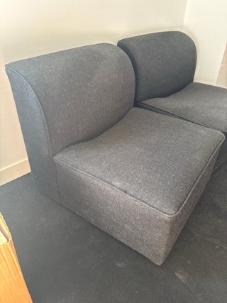 Pouf in tessuto nero