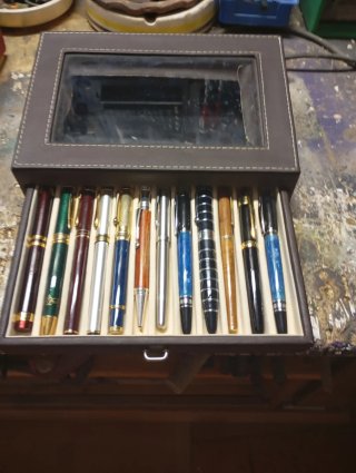 Collezione di inchiostri e penne stilografiche