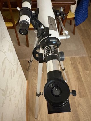 Telescopio Alstar Vega 760 con trípode