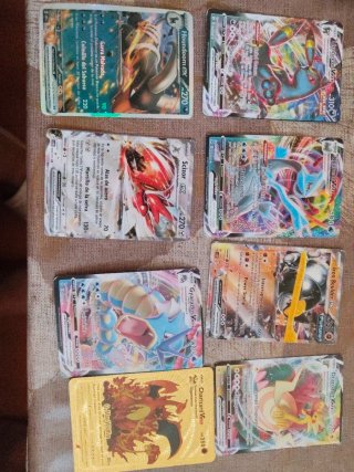 Cartas Pokémon Variadas
