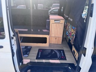 Volkswagen Camper Transporter T5 2012