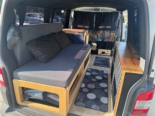 Volkswagen Camper Transporter T5 2012